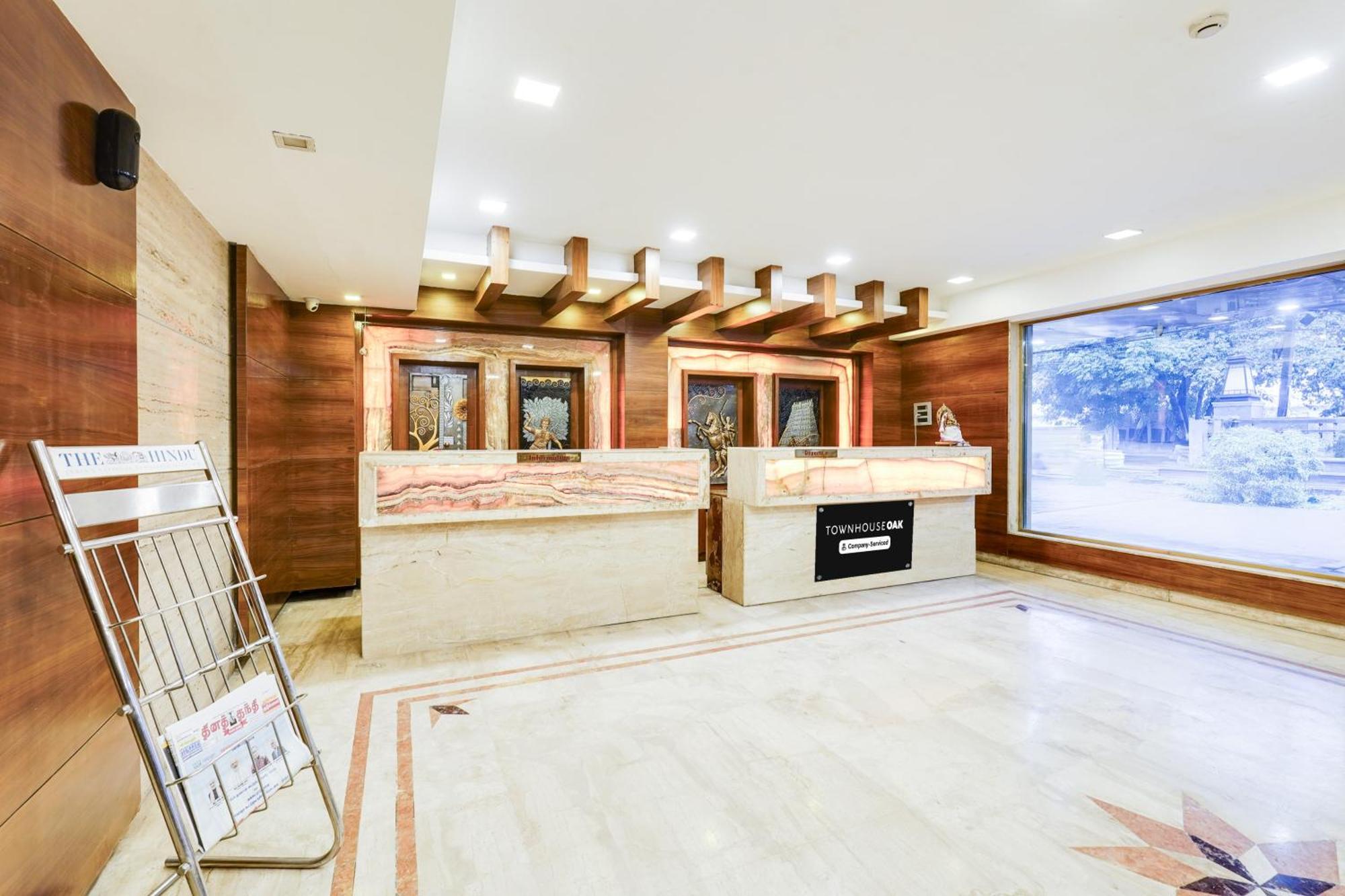 Super Townhouse Oak Alandur Near Chennai Airport Formerly Vijay Park Exterior photo